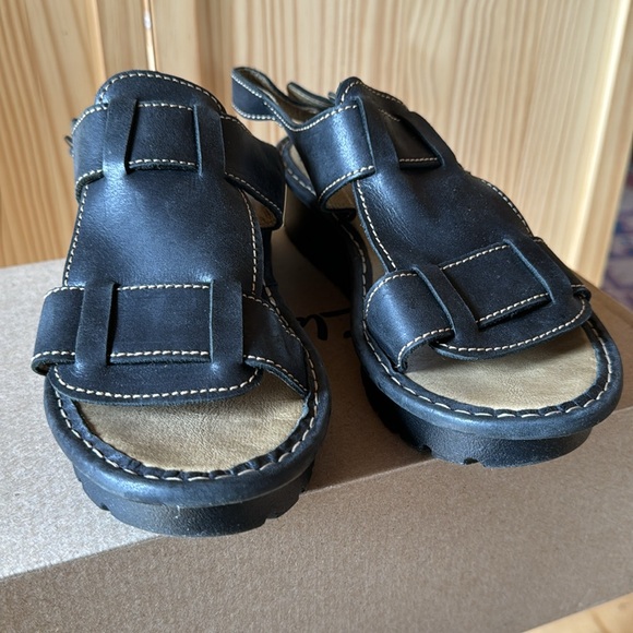 Fly London leather sandal - Picture 5 of 7